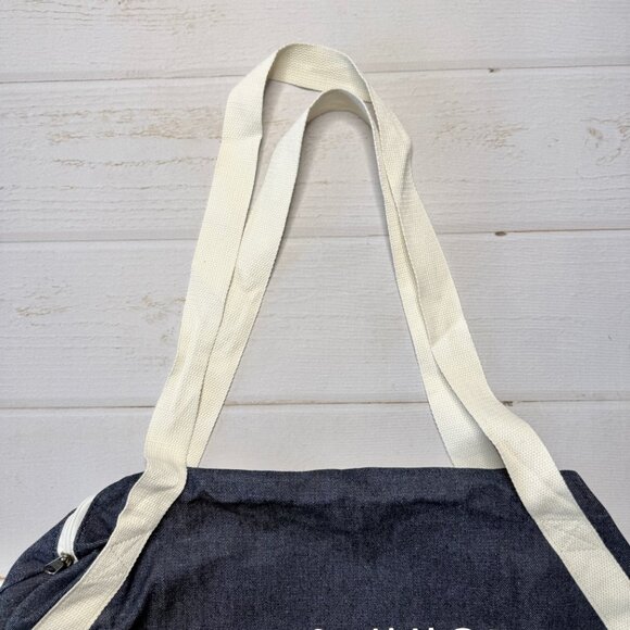 Gym & Juice - Blue Gym/Yoga Bag. Size: 19” x 7.5” x 8” - Picture 2 of 6